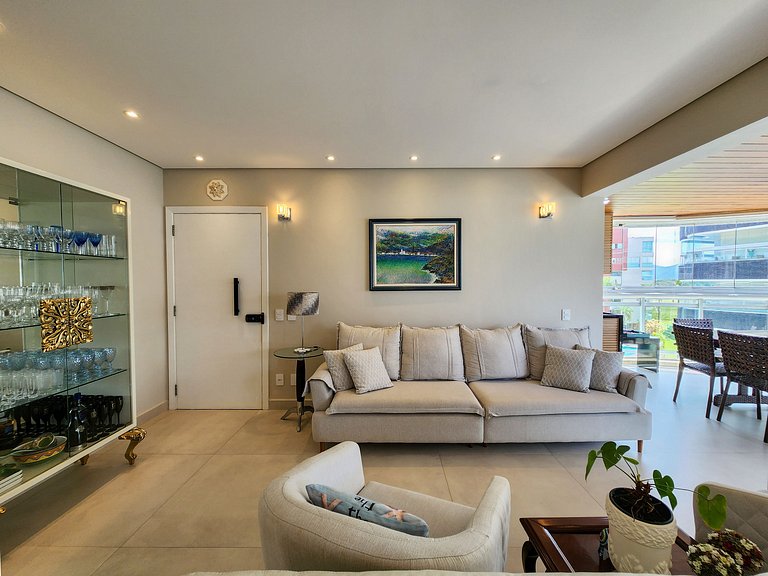 Riviera | Pé na Areia Lindo com Enxoval Completo