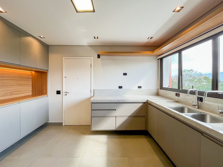 Riviera | Cobertura Pé na Areia - Enxoval Completo