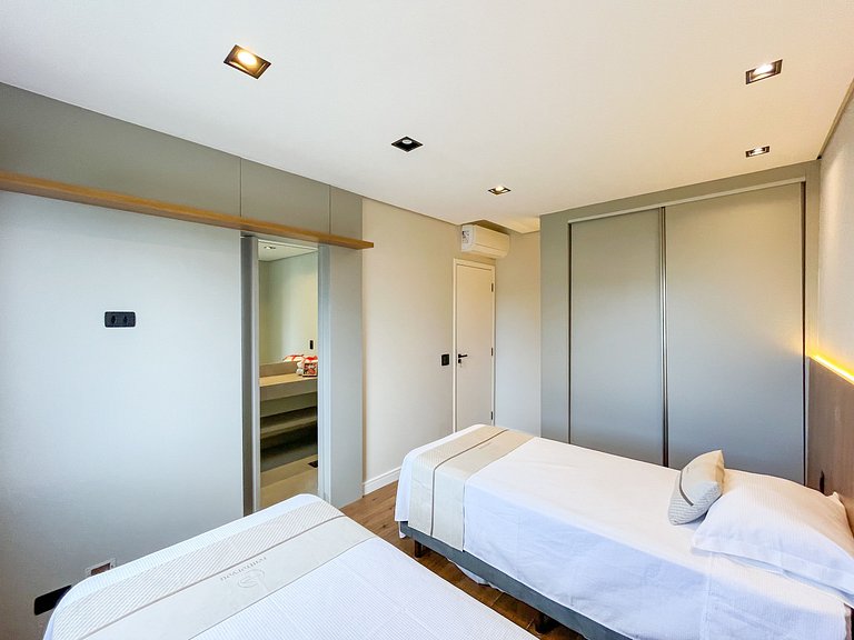 Riviera | Cobertura Pé na Areia - Enxoval Completo