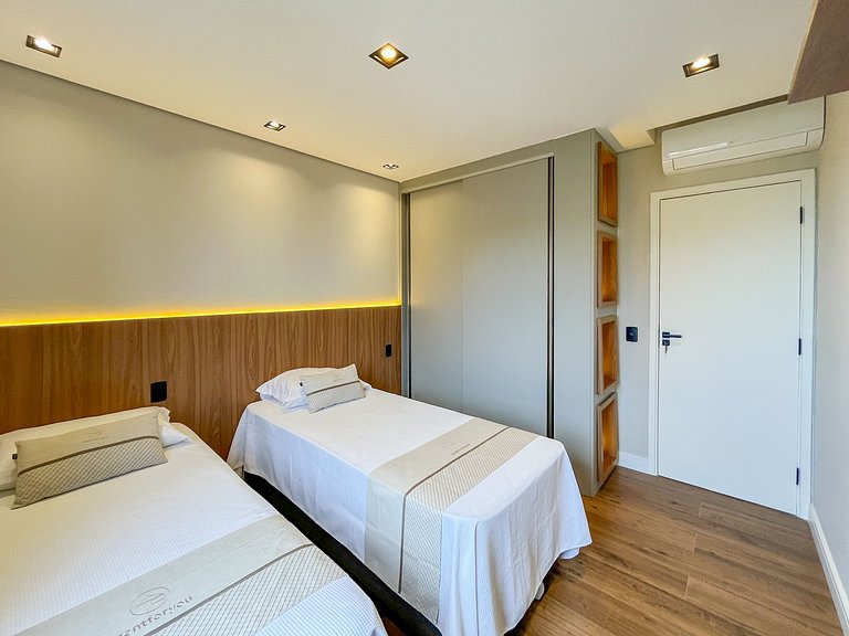 Riviera | Cobertura Pé na Areia - Enxoval Completo