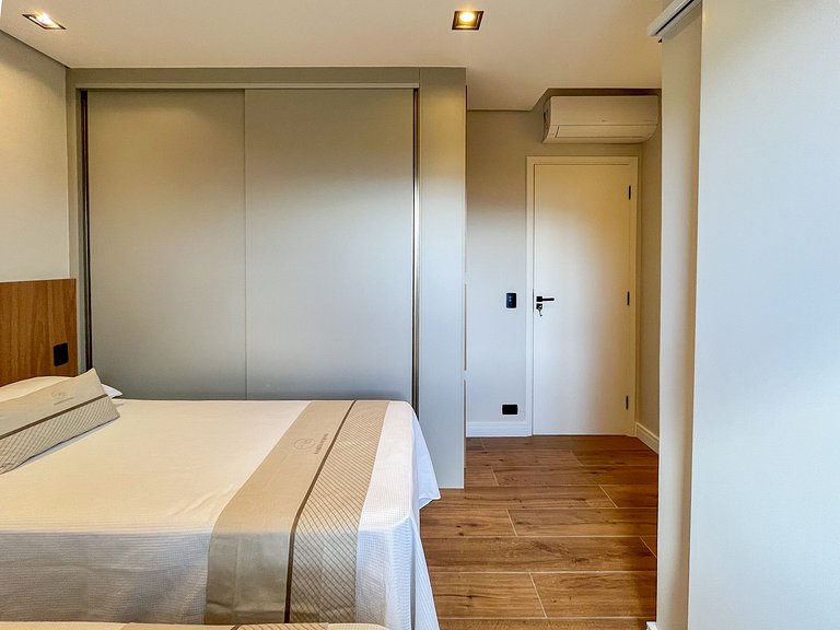 Riviera | Cobertura Pé na Areia - Enxoval Completo