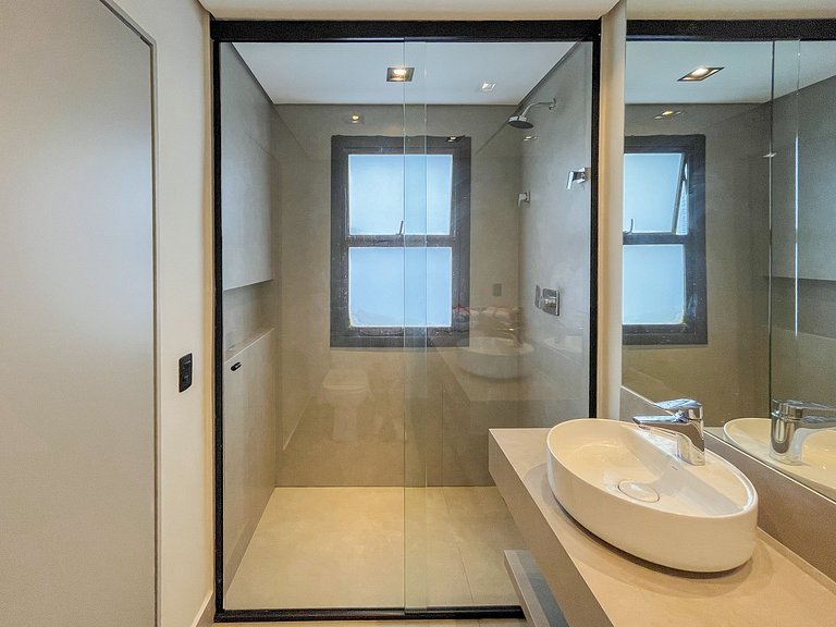 Riviera | Cobertura Pé na Areia - Enxoval Completo