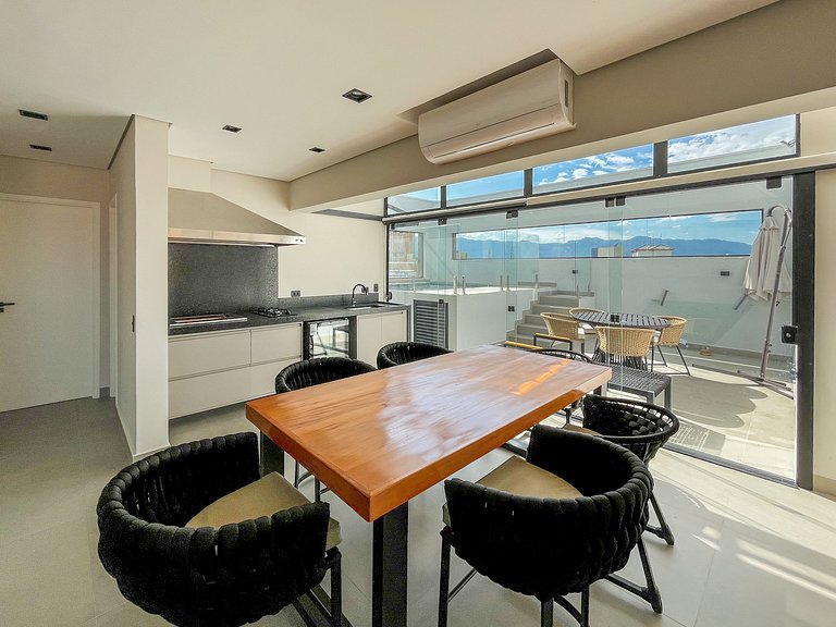 Riviera | Cobertura Pé na Areia - Enxoval Completo