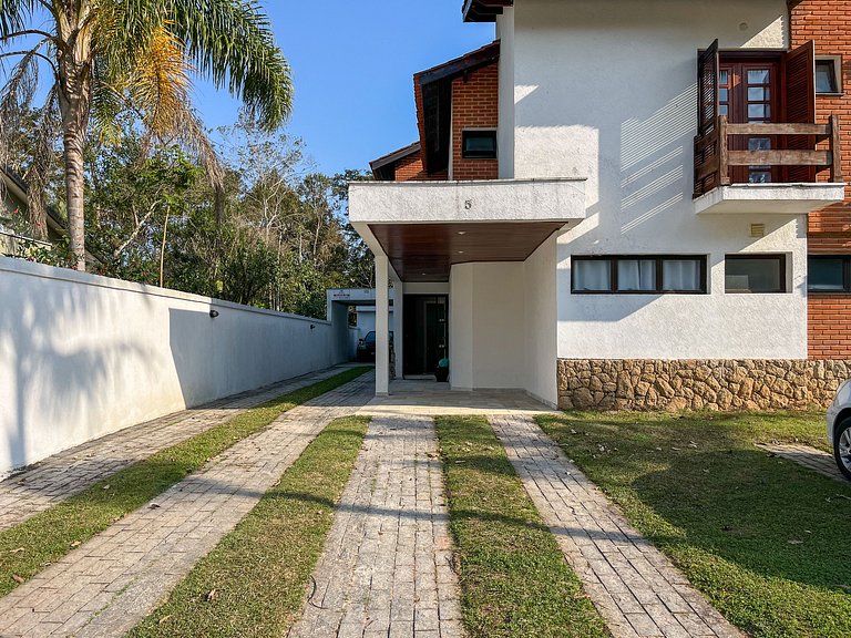 Riviera | Moderna Casa com Enxoval Completo