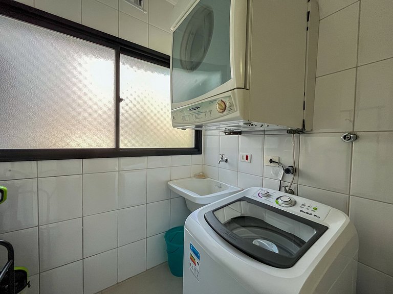 Riviera | Excelente com Varanda e Enxoval Completo