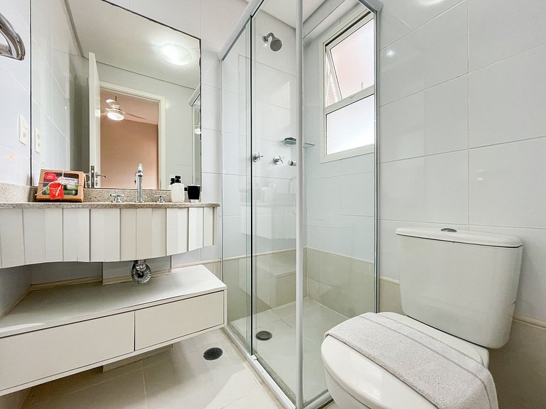 Bertioga | Pé na Areia Vista Mar Enxoval Completo