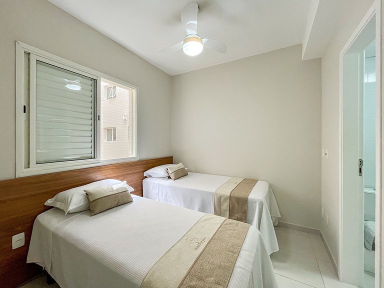 Bertioga | Pé na Areia Vista Mar Enxoval Completo