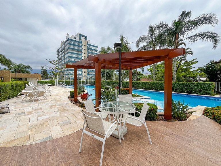 Bertioga | Pé na Areia Vista Mar Enxoval Completo