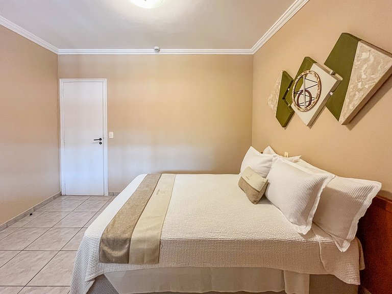 Riviera | Aconchegante Flat com Enxoval Completo