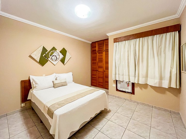 Riviera | Aconchegante Flat com Enxoval Completo