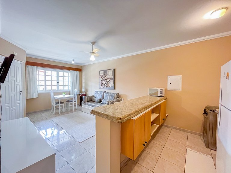 Riviera | Aconchegante Flat com Enxoval Completo