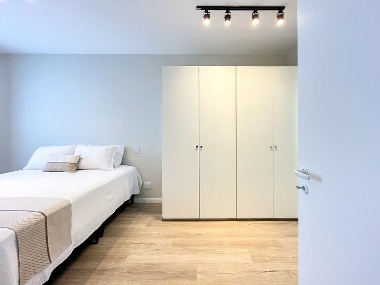 Riviera | Excelente Novo com Enxoval Completo