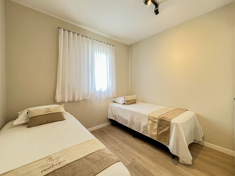 Riviera | Excelente Novo com Enxoval Completo