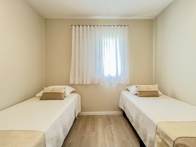 Riviera | Excelente Novo com Enxoval Completo