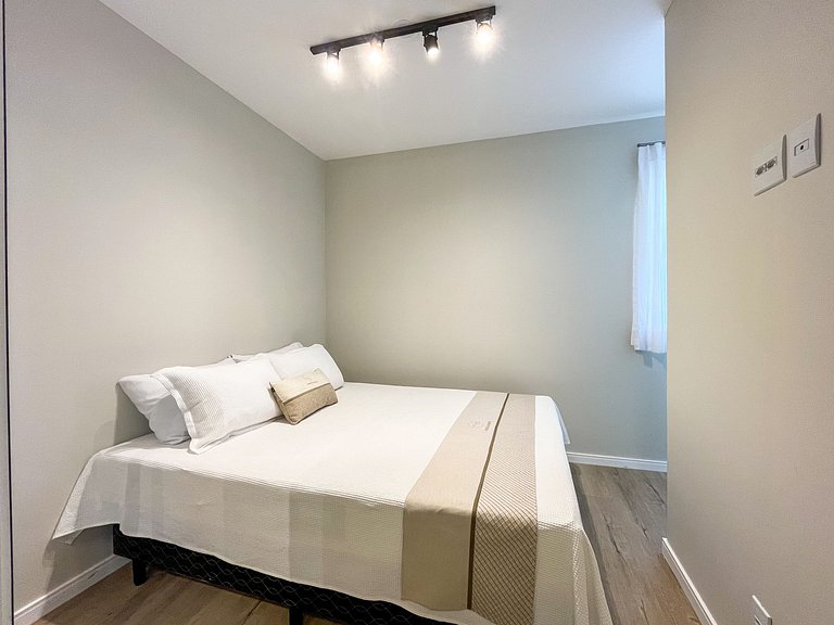 Riviera | Excelente Novo com Enxoval Completo