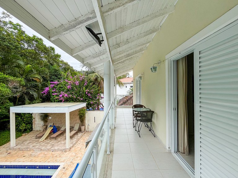 Riviera | Moderna Casa com Piscina e Enxoval Completo