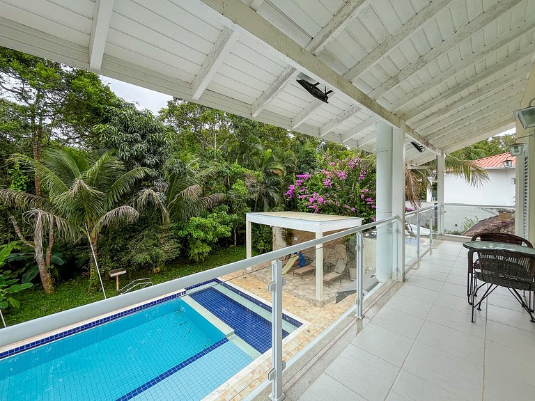 Riviera | Moderna Casa com Piscina e Enxoval Completo