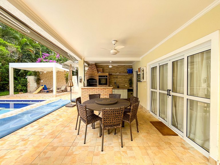 Riviera | Moderna Casa com Piscina e Enxoval Completo