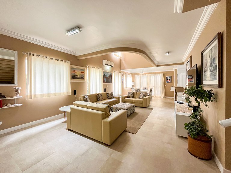 Riviera | Moderna Casa com Piscina e Enxoval Completo