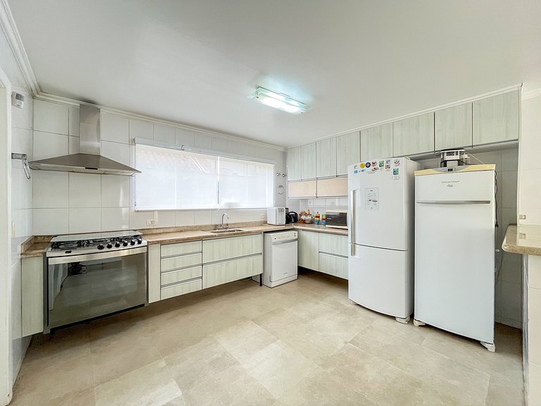 Riviera | Moderna Casa com Piscina e Enxoval Compl