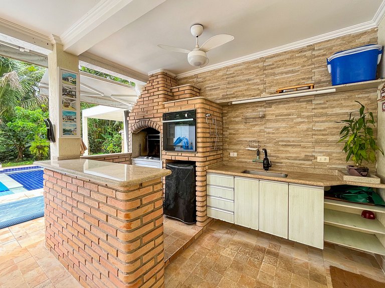 Riviera | Moderna Casa com Piscina e Enxoval Compl