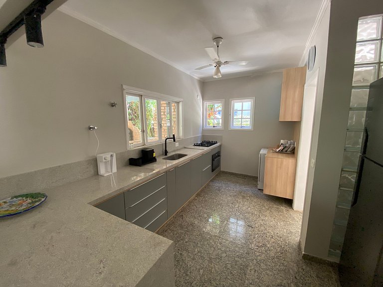 Riviera | Ampla e Elegante c/ Enxoval Completo