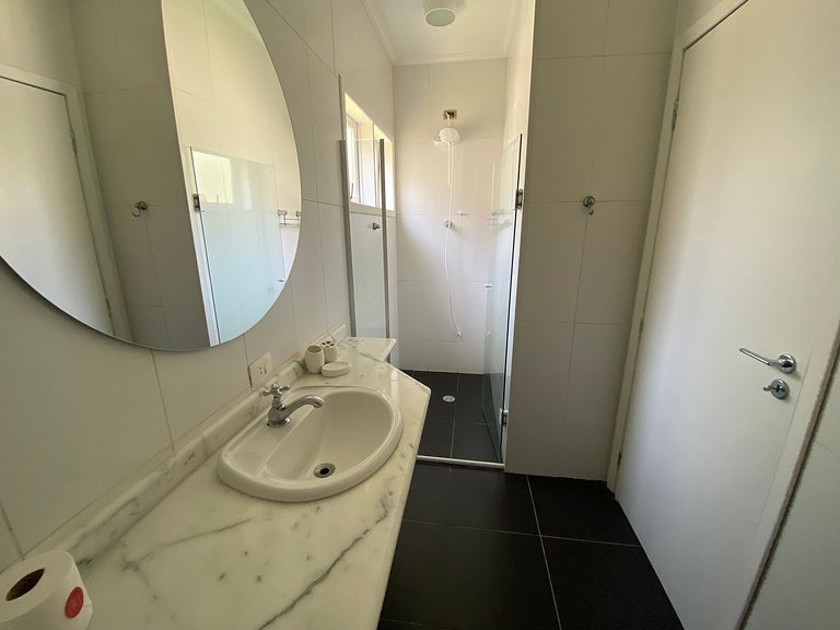 Riviera | Ampla e Elegante c/ Enxoval Completo