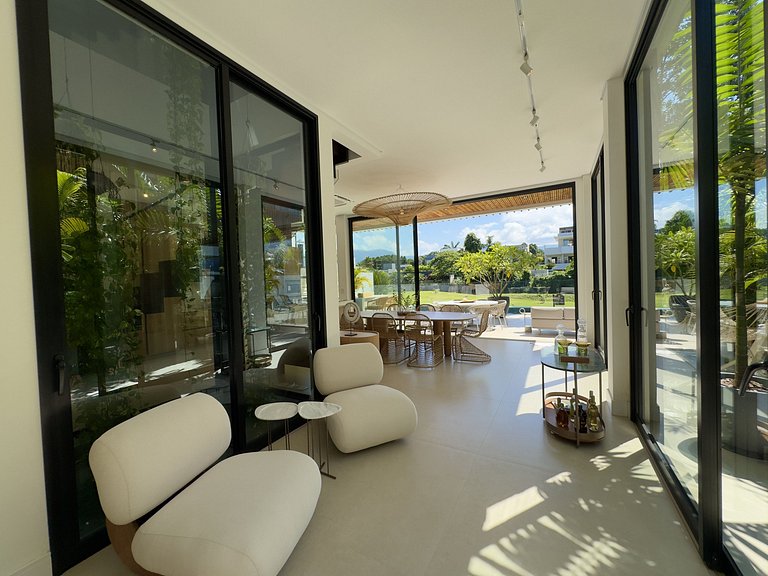 The Golf Village Resort - Riviera de São Lourenço