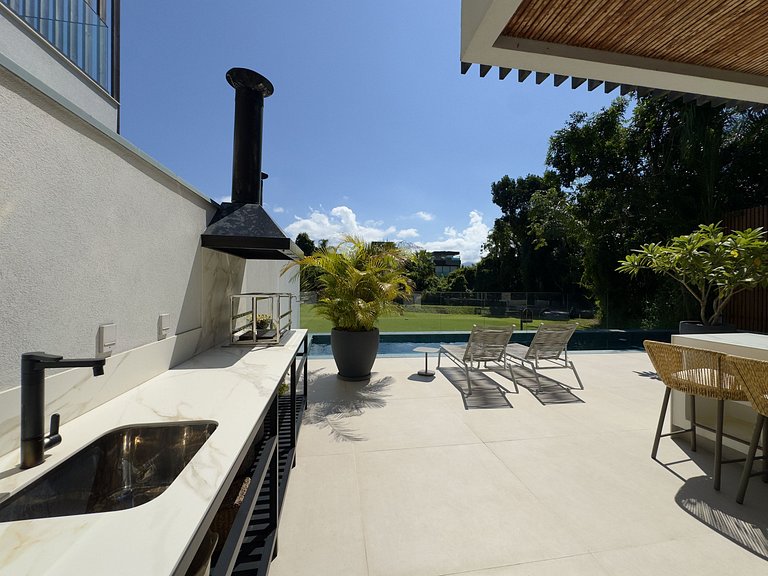 The Golf Village Resort - Riviera de São Lourenço