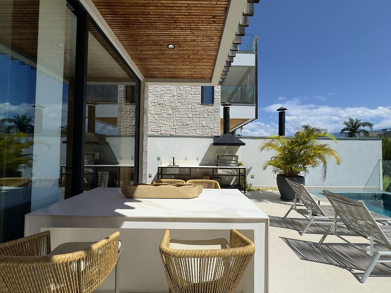 The Golf Village Resort - Riviera de São Lourenço