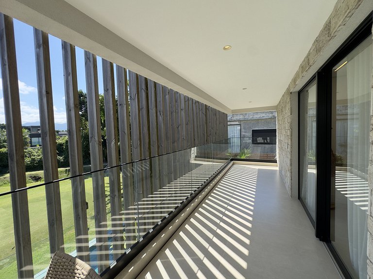 The Golf Village Resort - Riviera de São Lourenço