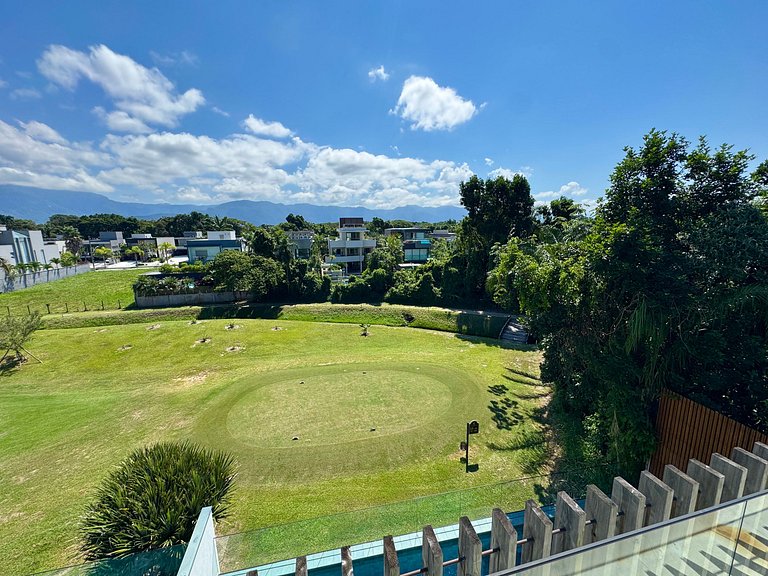 The Golf Village Resort - Riviera de São Lourenço