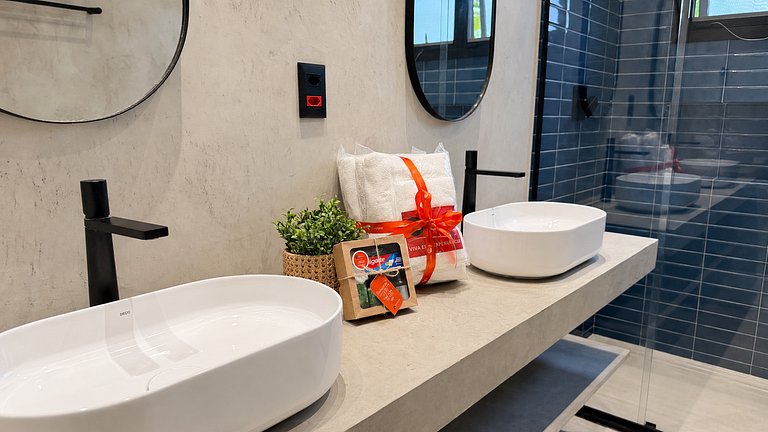 Riviera |  Belíssima casa com Enxoval Completo