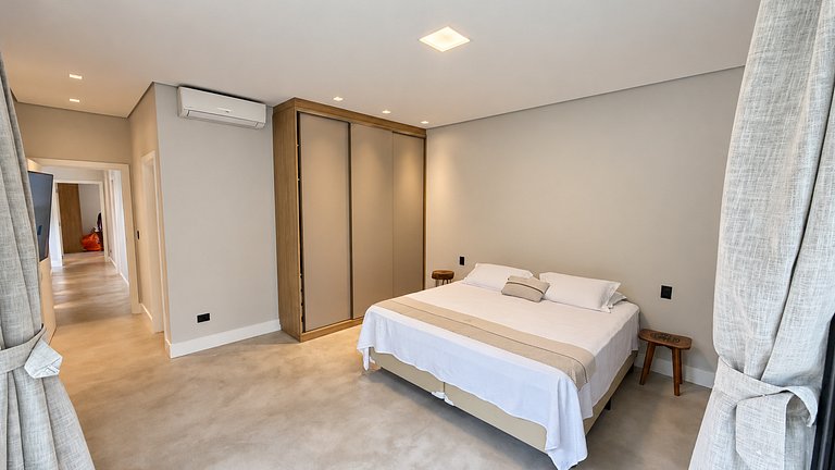 Riviera |  Belíssima casa com Enxoval Completo