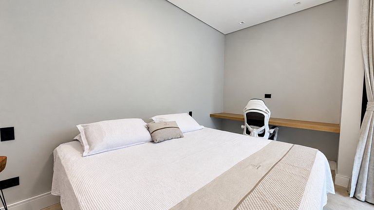 Riviera |  Belíssima casa com Enxoval Completo