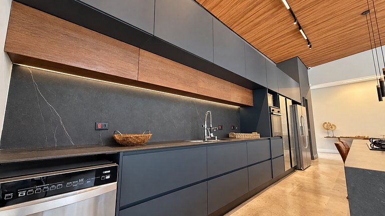 Riviera |  Belíssima casa com Enxoval Completo