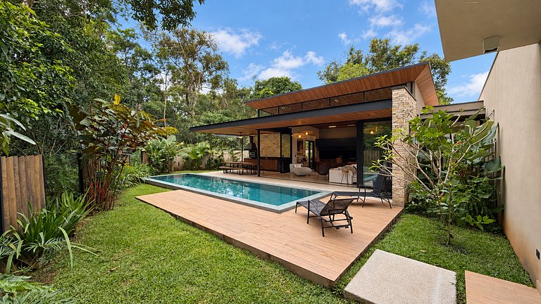 Riviera |  Belíssima casa com Enxoval Completo