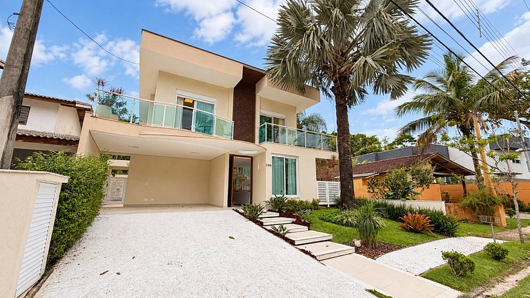 Riviera | 5 Suítes com Jacuzzi e Enxoval Completo