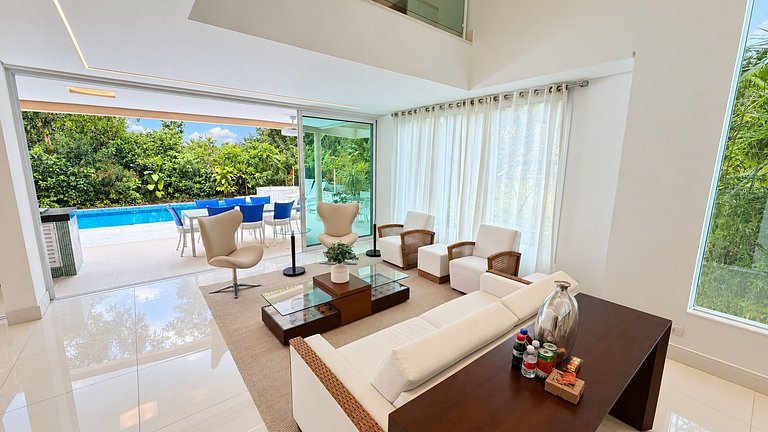 Riviera | 5 Suítes com Jacuzzi e Enxoval Completo