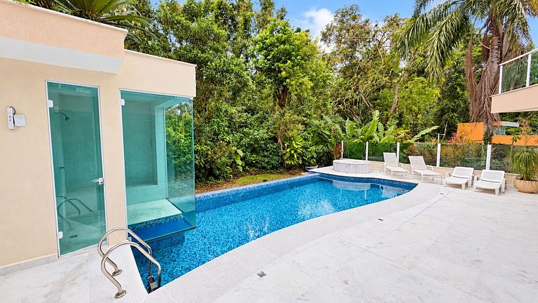 Riviera | 5 Suítes com Jacuzzi e Enxoval Completo