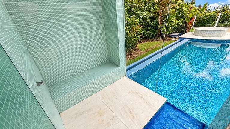 Riviera | 5 Suítes com Jacuzzi e Enxoval Completo