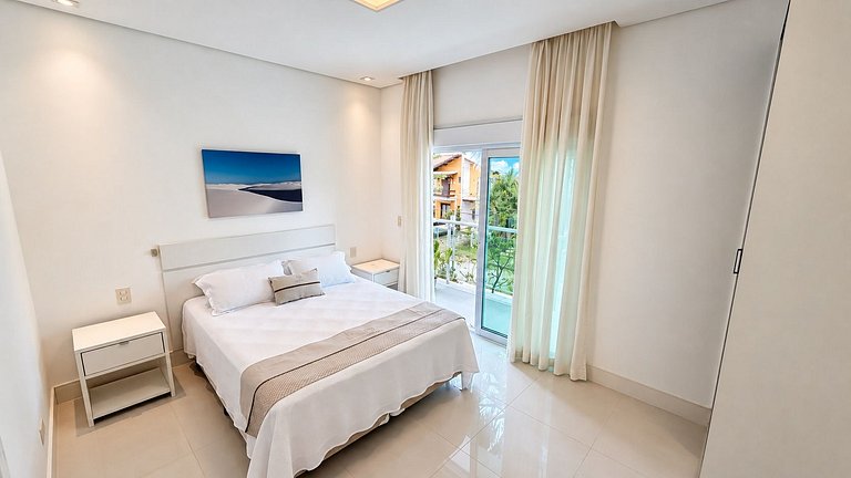 Riviera | 5 Suítes com Jacuzzi e Enxoval Completo