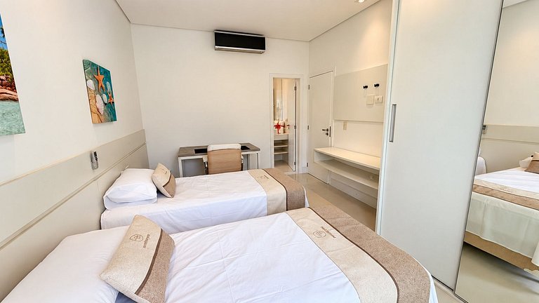 Riviera | 5 Suítes com Jacuzzi e Enxoval Completo