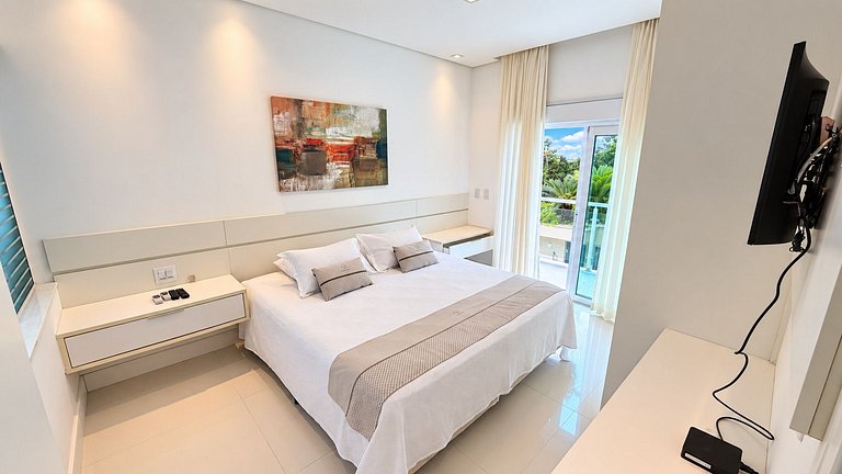 Riviera | 5 Suítes com Jacuzzi e Enxoval Completo